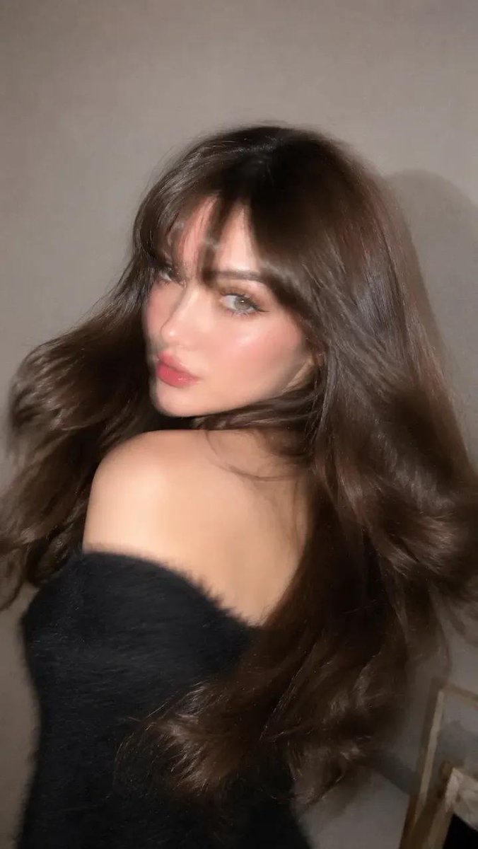 Candid Motion: Head Turn