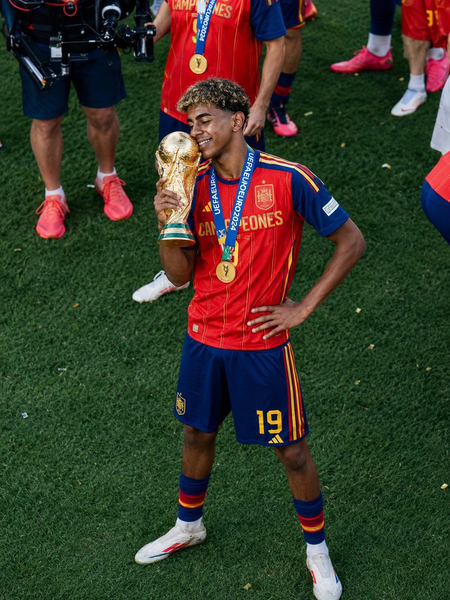 Spain World Cup Victory Celebration Moment