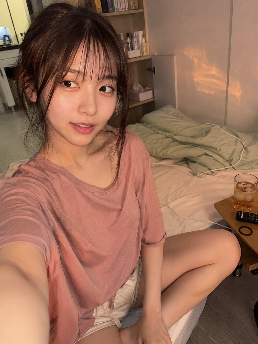 Summer Evening Selfie of a Japanese Woman Living Alone