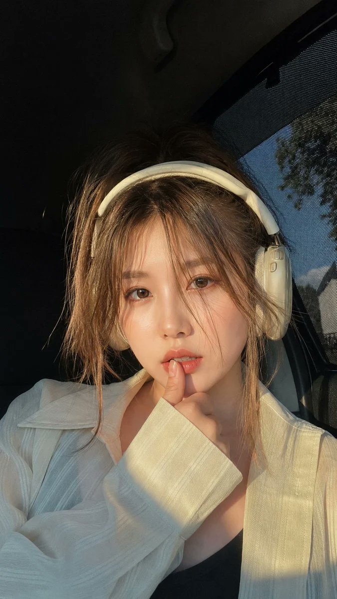 Ultra-Realistic Car Portrait at Golden Hour